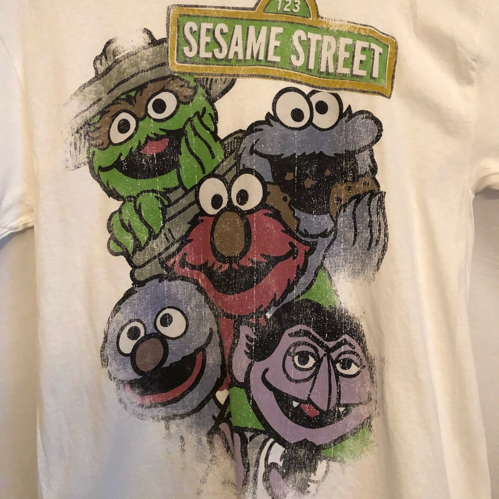Sesame Street T-shirt‎